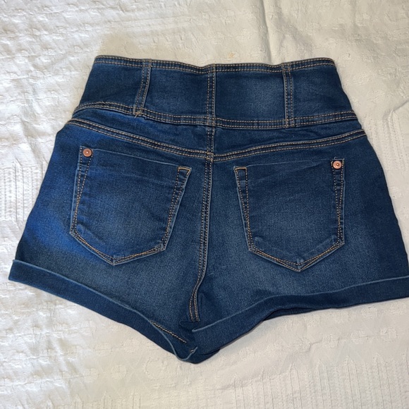 NOBO cuffed high rise button fly shorts - Picture 2 of 5